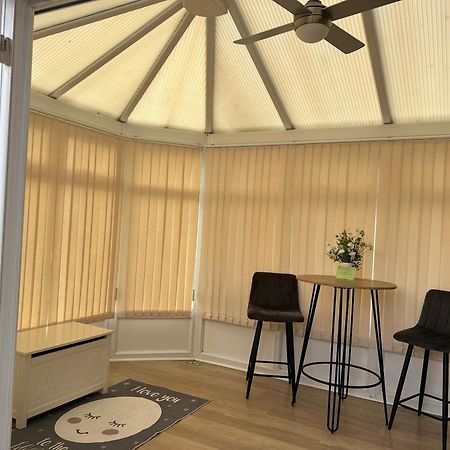 Fresh, Fully Equipped Modern House Can Sleep 5 Kiveton Park Eksteriør billede