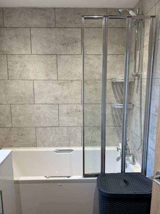 Fresh, Fully Equipped Modern House Can Sleep 5 Kiveton Park Eksteriør billede