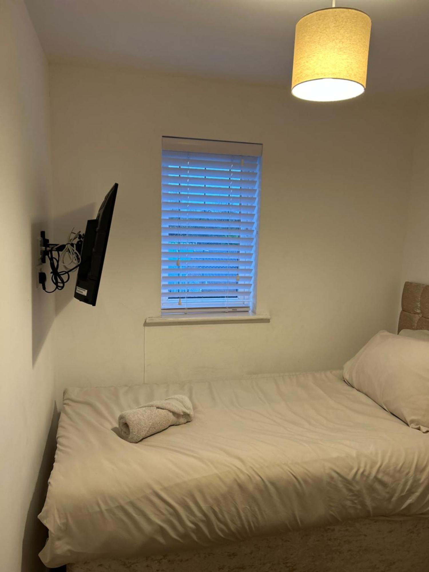 Fresh, Fully Equipped Modern House Can Sleep 5 Kiveton Park Eksteriør billede